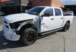 2019 Ram 1500 Classic - Thumbnail 2