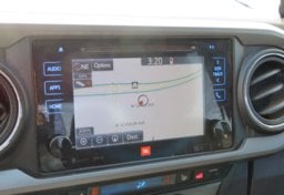 2016 Toyota Tacoma - Thumbnail 27