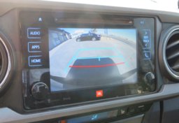 2016 Toyota Tacoma - Thumbnail 29