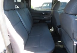 2016 Toyota Tacoma - Thumbnail 22