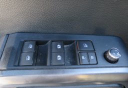 2016 Toyota Tacoma - Thumbnail 35