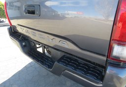 2019 Toyota Tacoma 2WD - Thumbnail 14