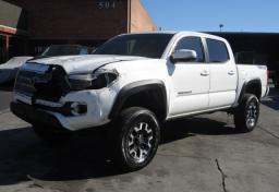 2016 Toyota Tacoma - Thumbnail 4