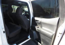 2016 Toyota Tacoma - Thumbnail 28