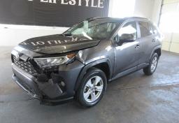 2021 Toyota RAV4 - Thumbnail 2