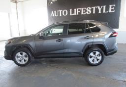 2021 Toyota RAV4 - Thumbnail 10