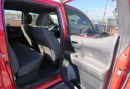 2017 Toyota Tacoma - Thumbnail 25