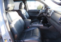 2019 Toyota Tacoma 4WD - Thumbnail 32