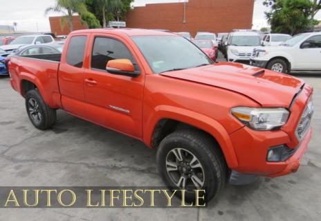 Picture of 2016 Toyota Tacoma