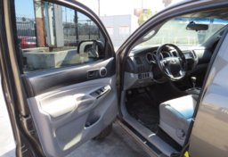 2014 Toyota Tacoma - Thumbnail 20