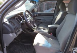 2014 Toyota Tacoma - Thumbnail 26