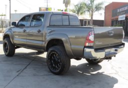 2014 Toyota Tacoma - Thumbnail 7