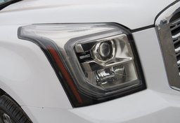 2020 GMC Yukon - Thumbnail 17