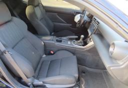 2023 Toyota GR86 - Thumbnail 24