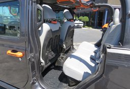 2022 Jeep Gladiator - Thumbnail 30