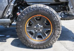 2022 Jeep Gladiator - Thumbnail 16