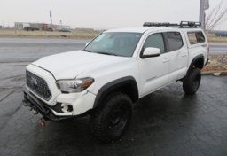 2019 Toyota Tacoma 4WD - Thumbnail 2