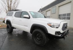 2019 Toyota Tacoma 4WD - Thumbnail 1