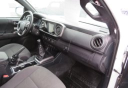 2019 Toyota Tacoma 4WD - Thumbnail 24