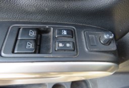 2017 Nissan Titan - Thumbnail 34