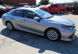 2019 Toyota Camry - Thumbnail 1