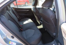 2019 Toyota Camry - Thumbnail 30