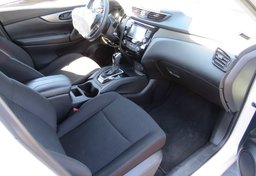 2021 Nissan Rogue Sport - Thumbnail 32