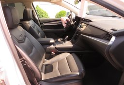 2019 Cadillac XT5 - Thumbnail 28