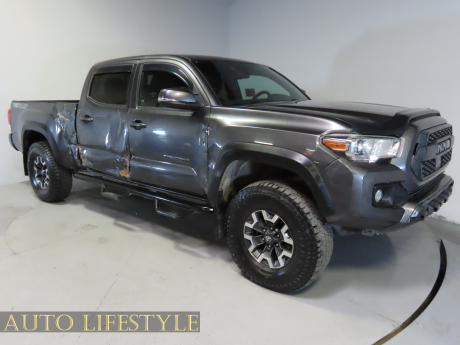 Picture of 2018 Toyota Tacoma