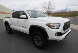 2021 Toyota Tacoma - Thumbnail 3