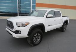2021 Toyota Tacoma - Thumbnail 2