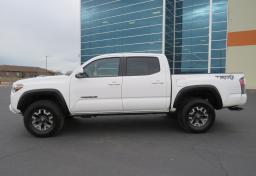 2021 Toyota Tacoma - Thumbnail 9