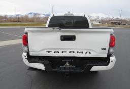 2021 Toyota Tacoma - Thumbnail 12