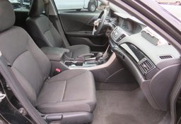 2017 Honda Accord Sedan - Thumbnail 18