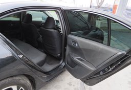 2017 Honda Accord Sedan - Thumbnail 22