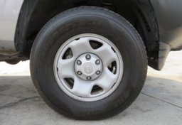 2019 Toyota Tacoma - Thumbnail 17