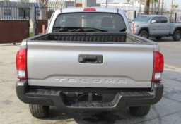 2019 Toyota Tacoma - Thumbnail 10