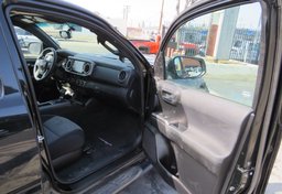 2021 Toyota Tacoma - Thumbnail 23