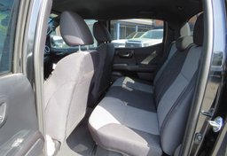 2021 Toyota Tacoma - Thumbnail 30