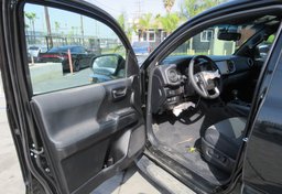 2021 Toyota Tacoma - Thumbnail 22