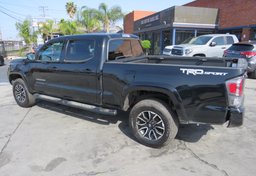 2021 Toyota Tacoma - Thumbnail 9