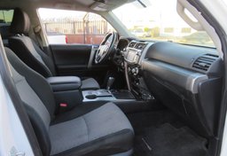 2018 Toyota 4Runner - Thumbnail 24