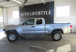 2020 Toyota Tacoma - Thumbnail 9