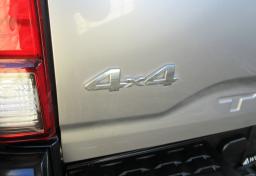 2020 Toyota Tacoma - Thumbnail 21