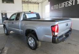 2020 Toyota Tacoma - Thumbnail 8