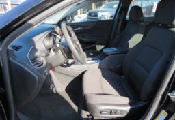 2019 Chevrolet Malibu - Thumbnail 29