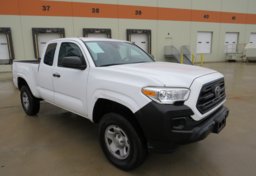 2019 Toyota Tacoma 4WD - Thumbnail 2