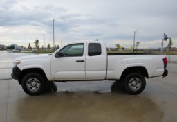 2019 Toyota Tacoma 4WD - Thumbnail 9