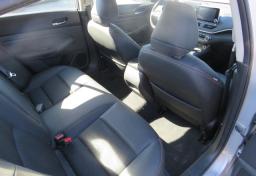 2021 Nissan Altima - Thumbnail 32