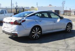 2021 Nissan Altima - Thumbnail 10